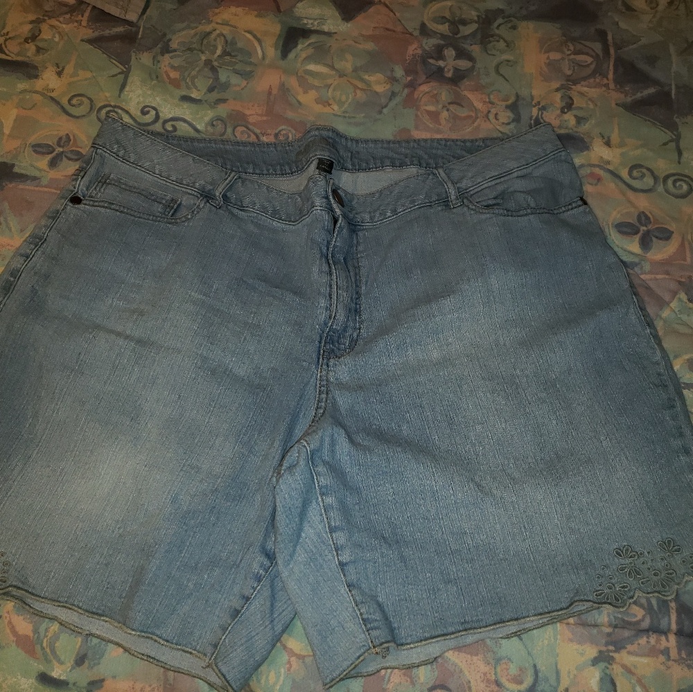 Avenue denim shorts
